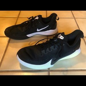Nike Men’s Kobe Mamba Focus Basketball Shoe Sz 9